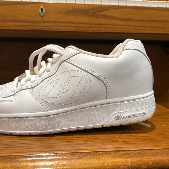 White Heelys - Picture 6 of 10